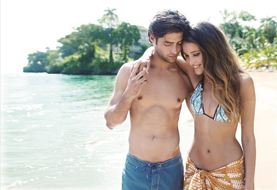 hot-couple-on-beach-in-long-term-relationship